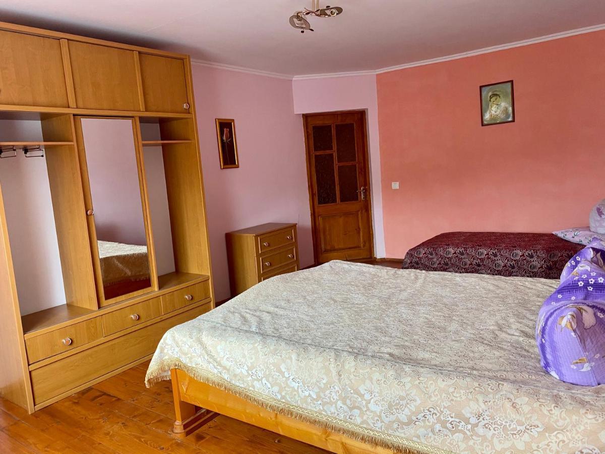 Medova Hata Hotel Verhnya Rozsanka Kültér fotó