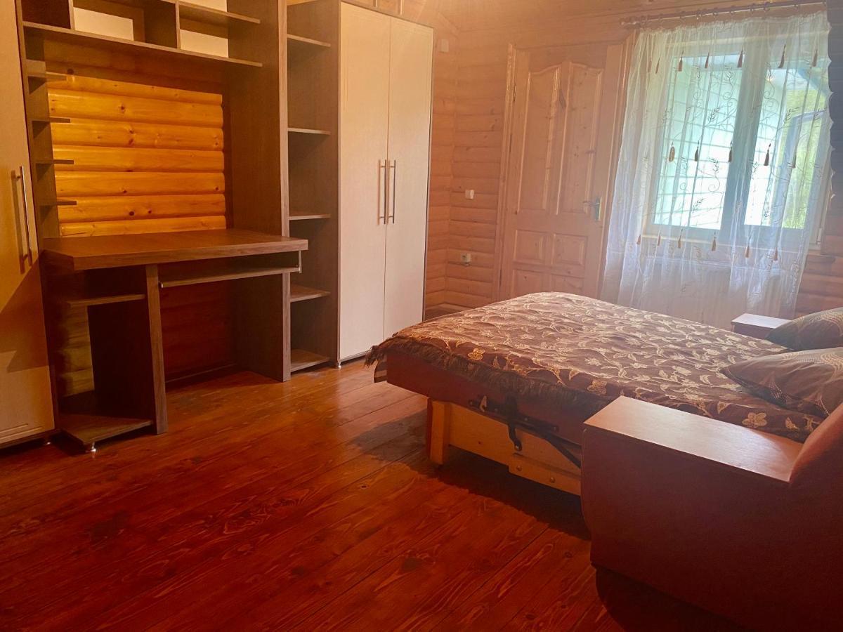 Medova Hata Hotel Verhnya Rozsanka Kültér fotó